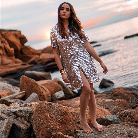 •SOLD• BLOGGERS FAVORITE ZARA SEQUINS SHIRT DRESS - Picture 6 of 8